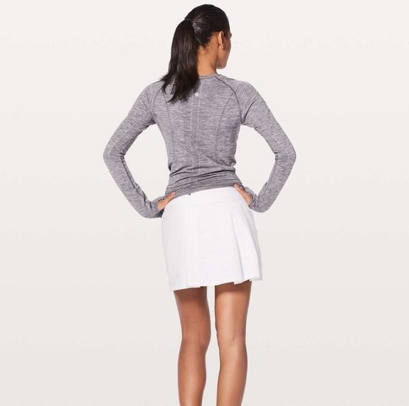 lululemon athletica Dresses & Skirts - Lululemon Pace Rival Skirt (Tall) in White size 4 NWT